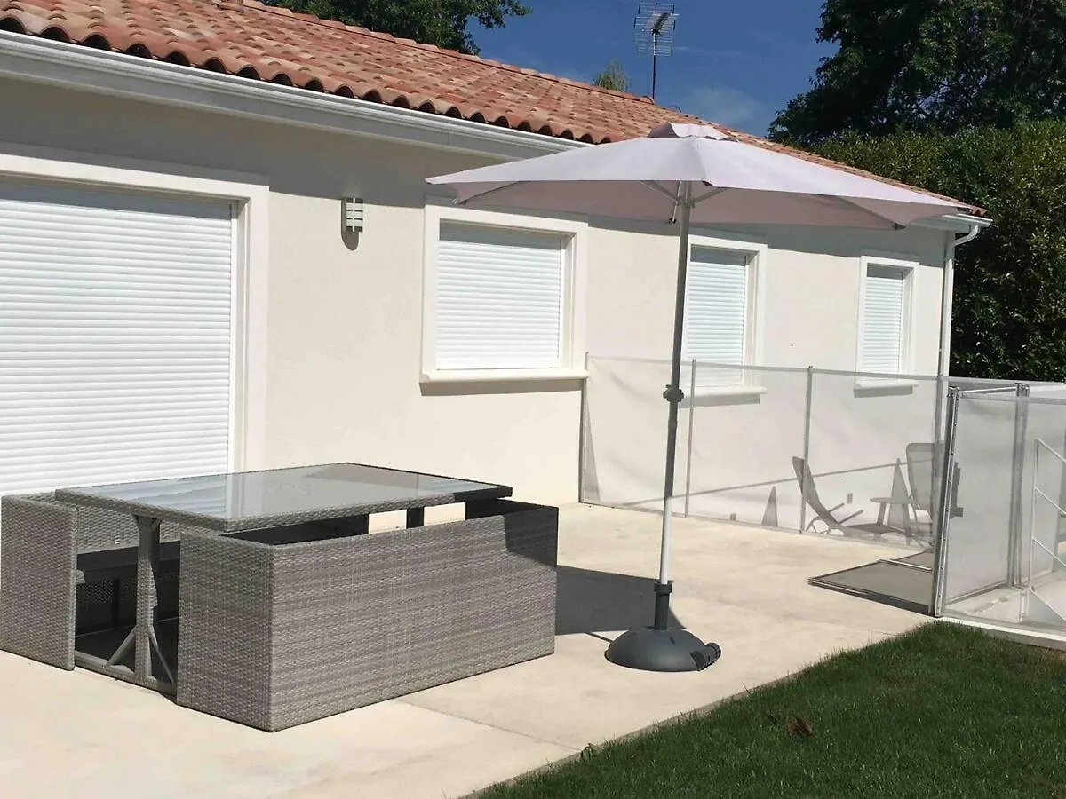 Holiday home Gite Au Pre D'Albi Frejairolles